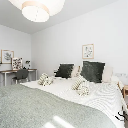Fancy 2 Bedroom Escape Ref071 *